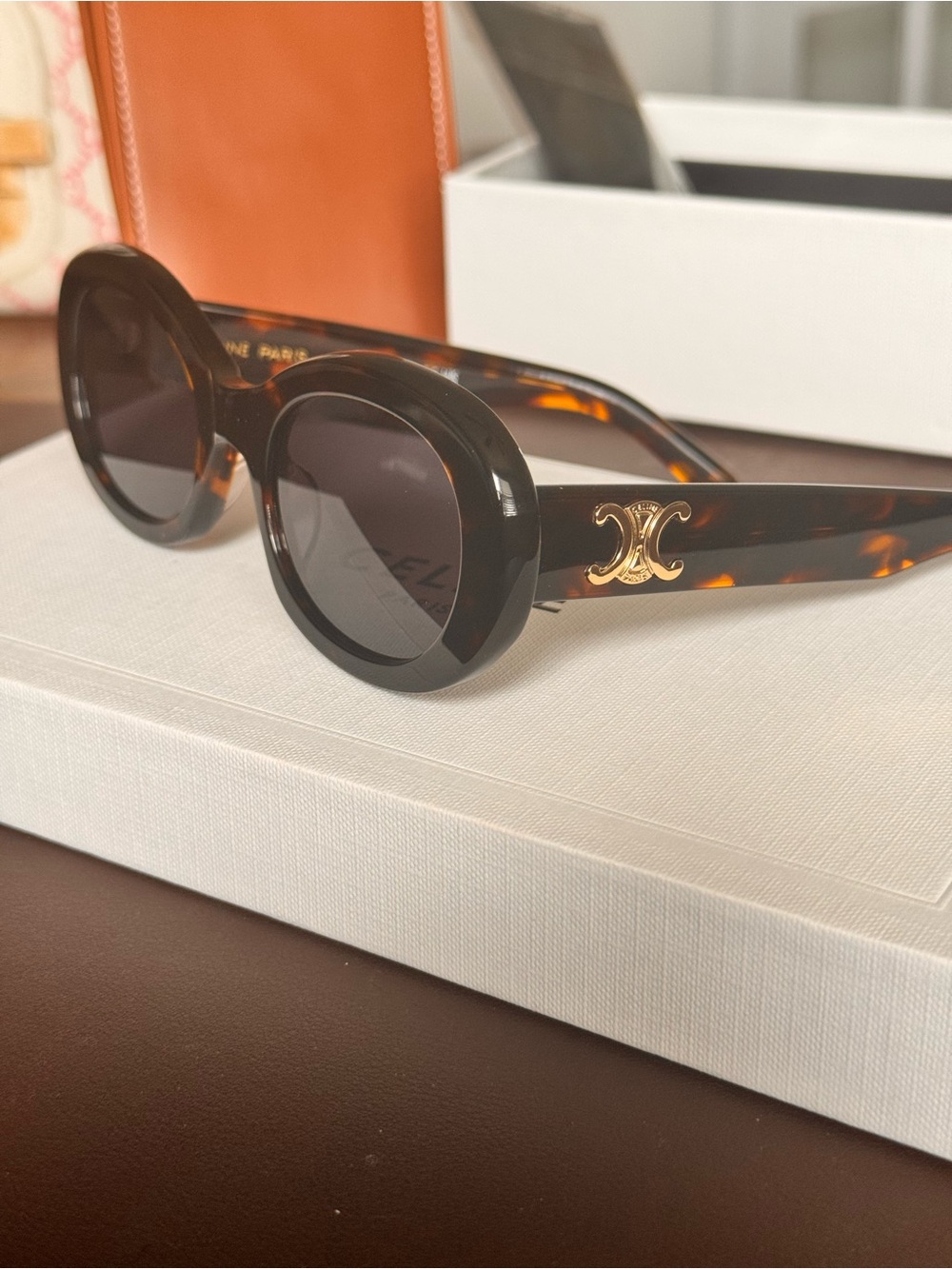 CL40194U Triomphe Oval Women Sunglasses 2026NEW Brown Tortoise - Picture 11 of 16